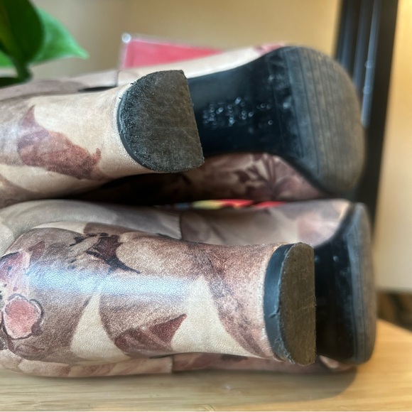 Fluevog Miracle Stunner 8.5 - Picture 7 of 8